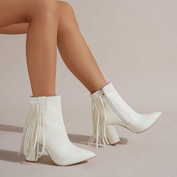 Fringe heels - Picture 3 of 3